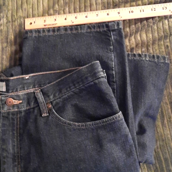 Lee denim jeans relaxed fit straight. Mens 40x32. Dark blue denim, like new! - Picture 1 of 6